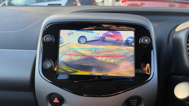 Toyota Aygo 1.0 VVT-i X-Clusiv 5dr x-shift Petrol Hatchback